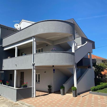 Apartments Nada Sukosan Exterior photo